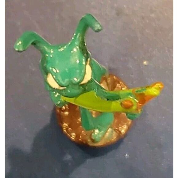 DISNEY PIXAR A BUGS LIFE BUG CIRCUS ARMY ANT 1.5" MINI FIGURE Collectible 96 - Picture 5 of 8